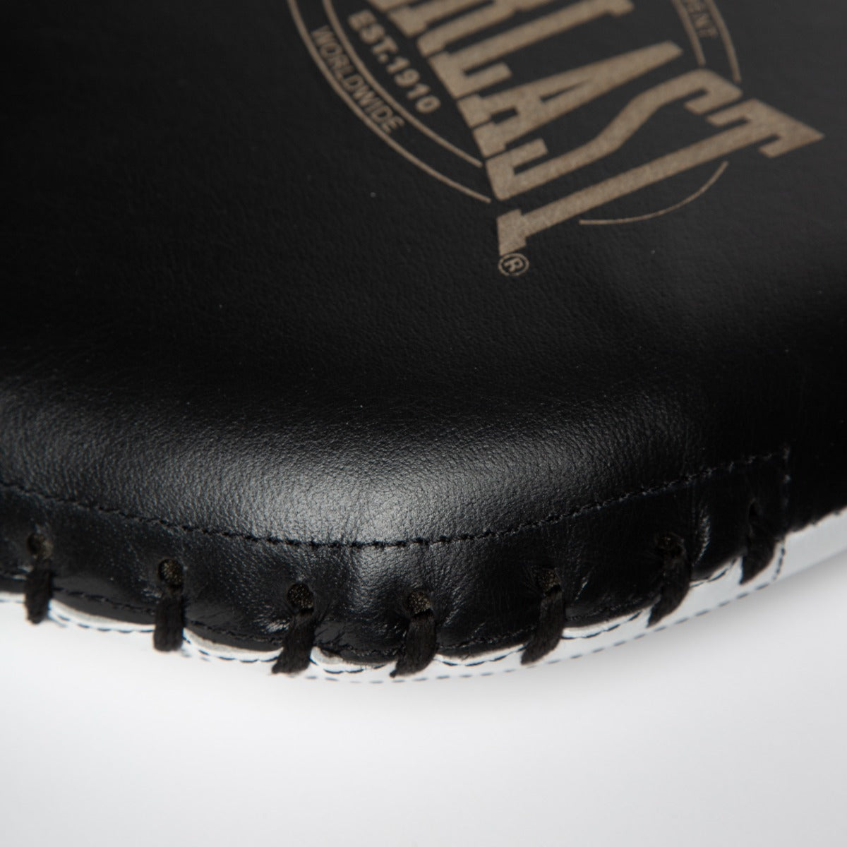 1910 Striking Paddles - Everlast - Black/White