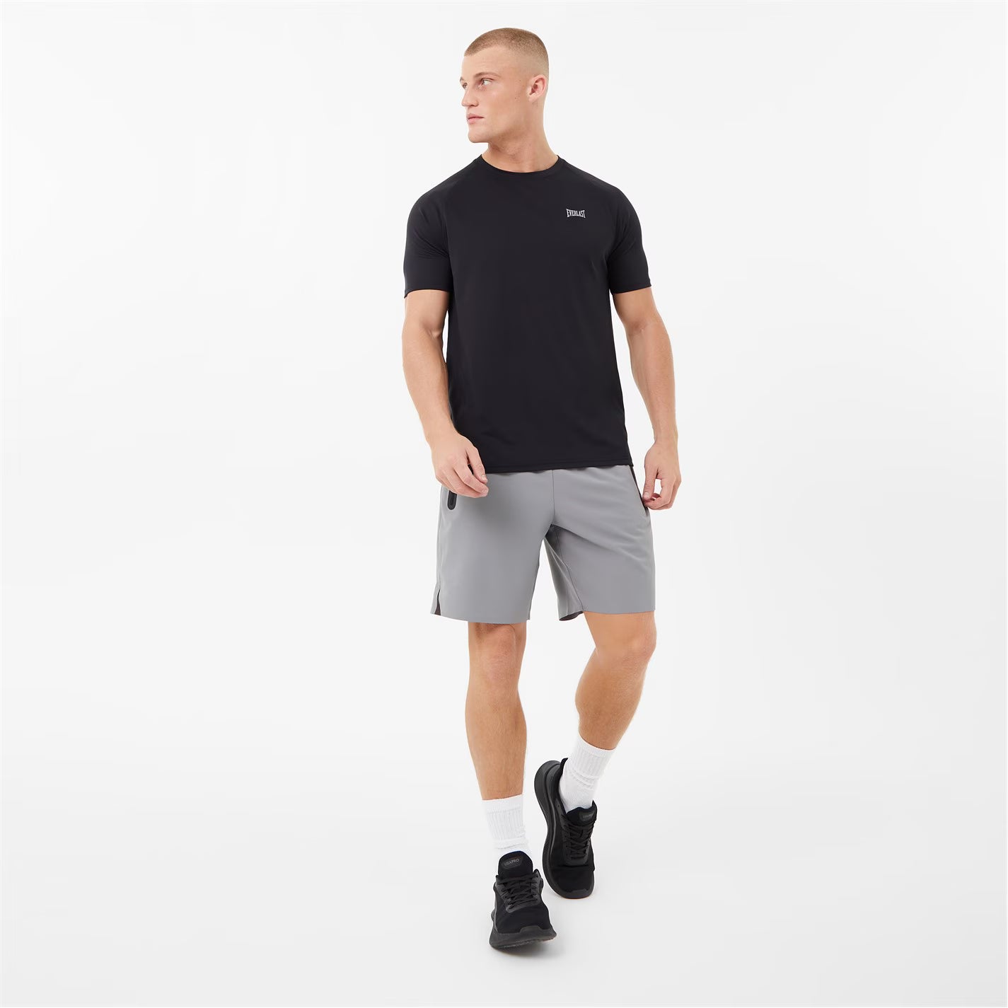 Man wearing a black everlast poly t-shirt