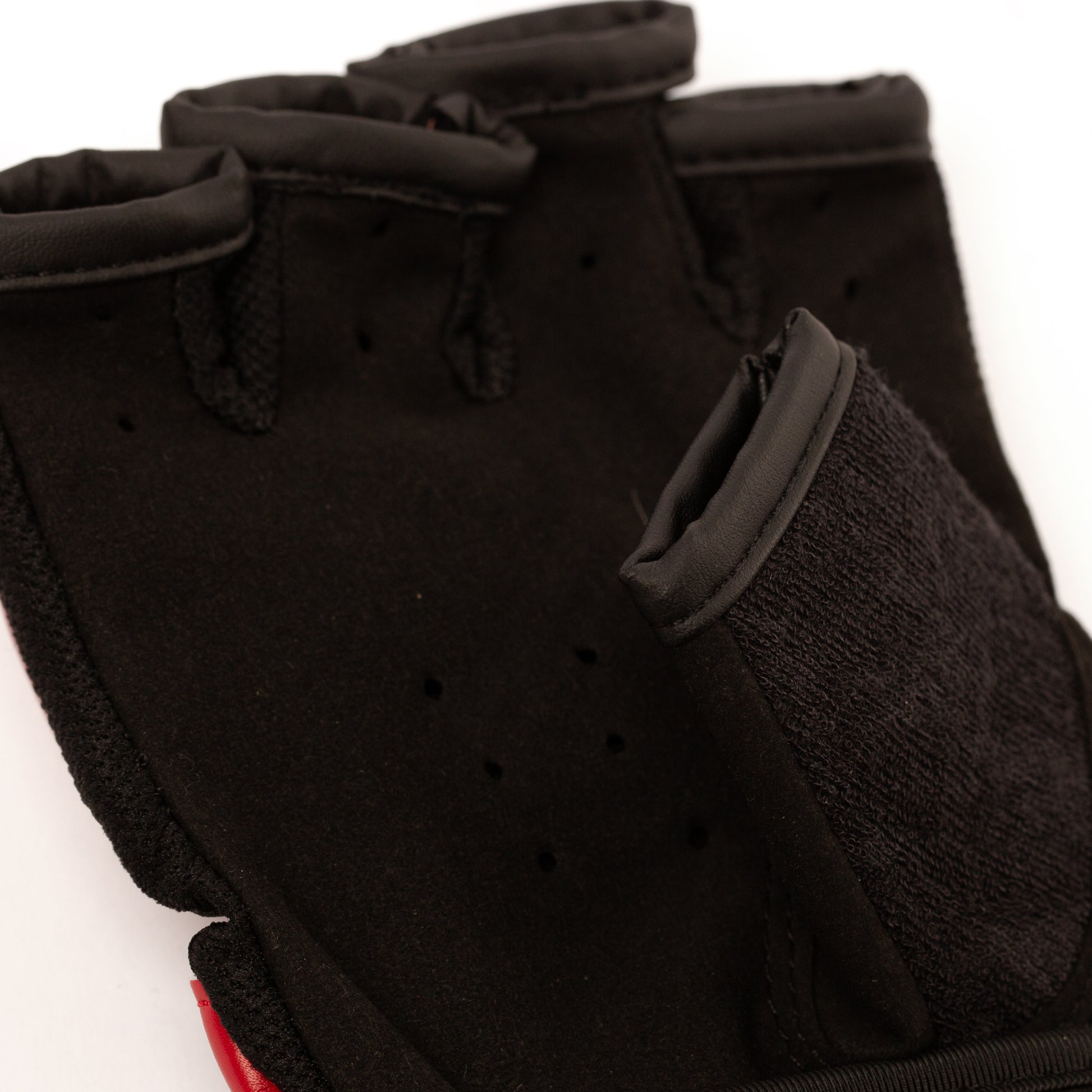 Core Everstrike MMA Gloves Red