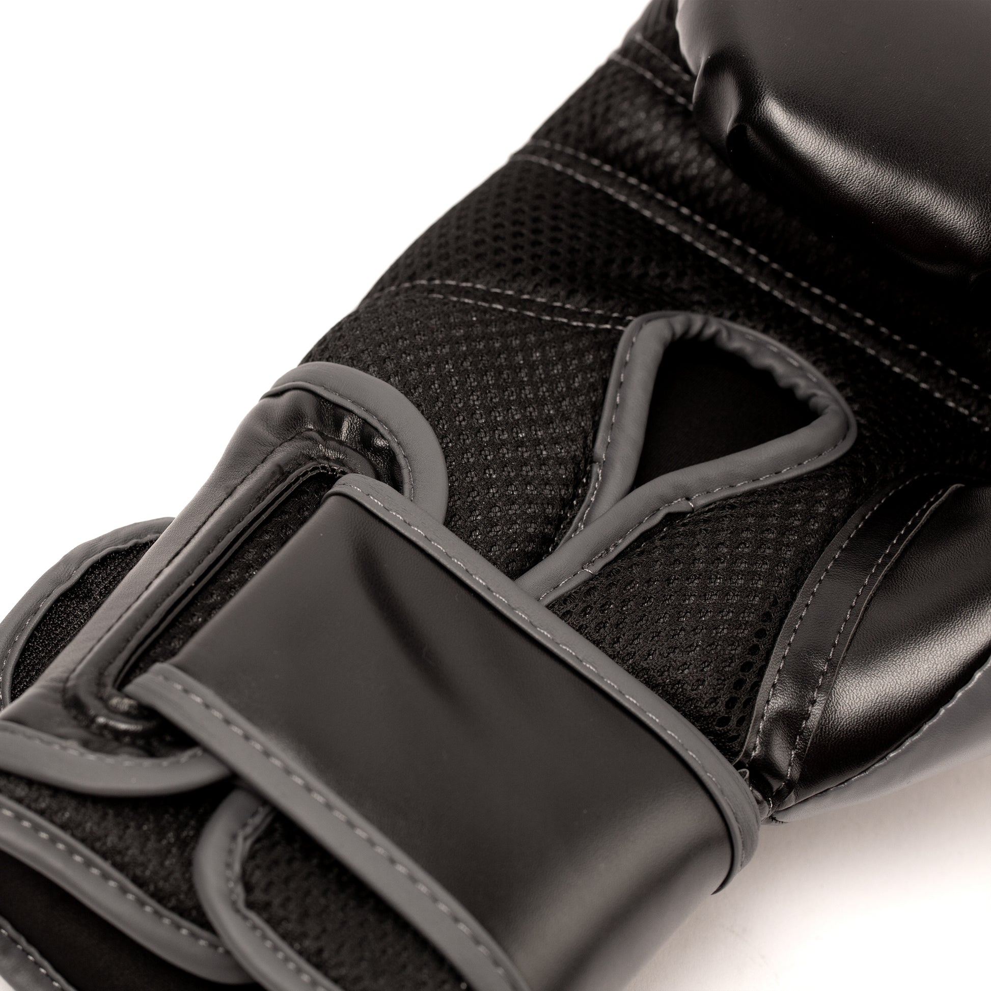 Powerlock 2R Training Gloves Hook and Loop Black