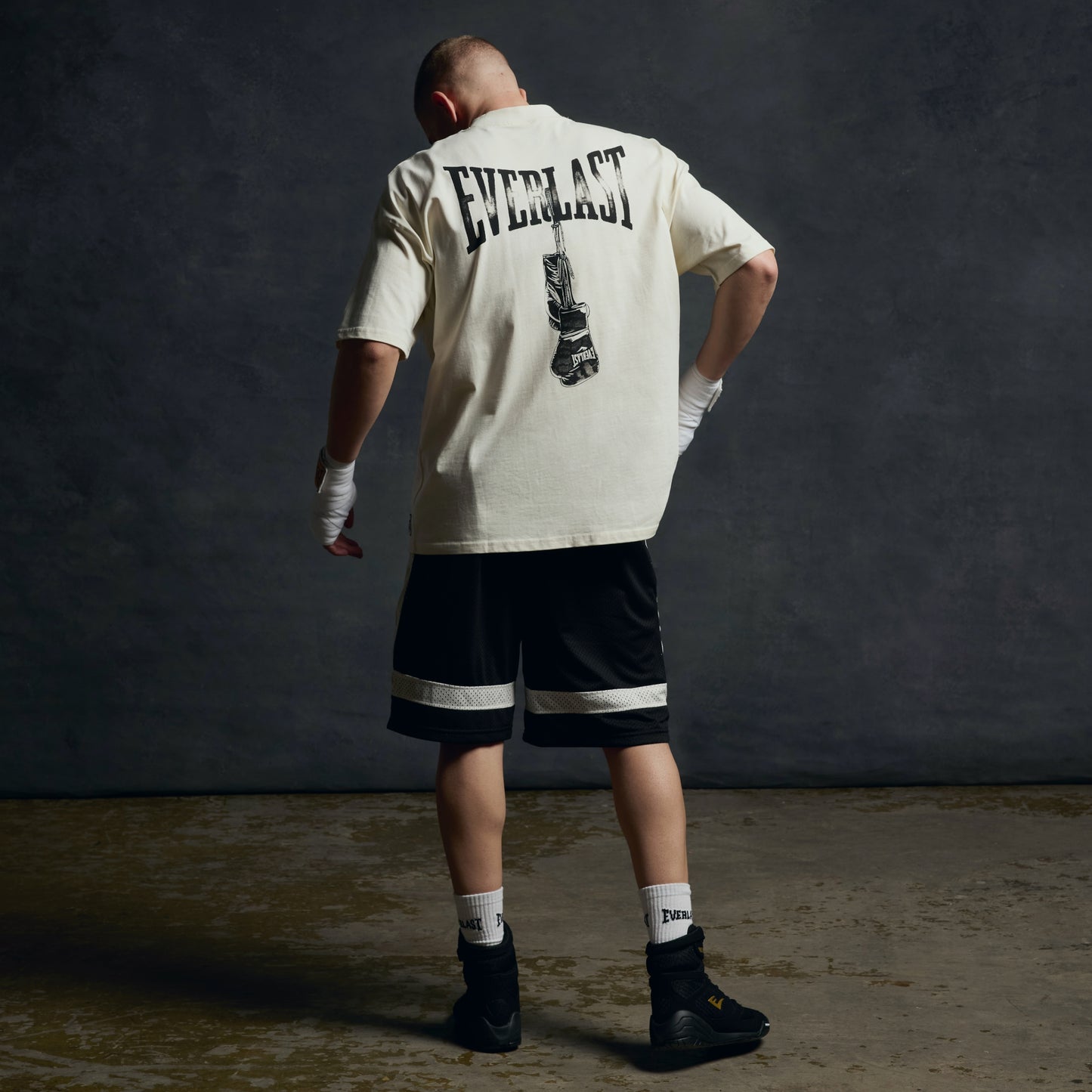 Men's Gloves Graphic Oversize T-Shirt