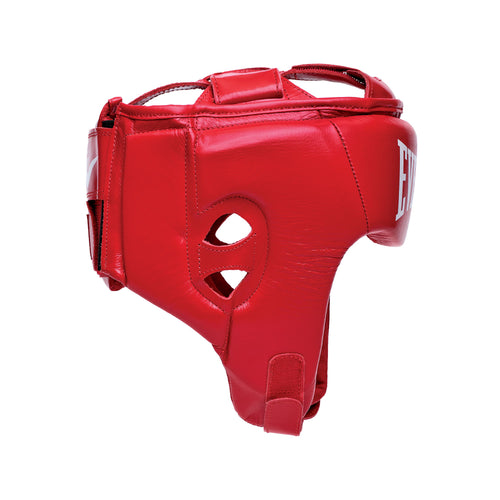Red boxing headgear with 'Everlast' branding on a white background
