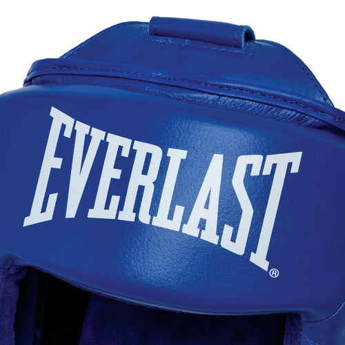 Blue boxing headgear with 'Everlast' branding on a white background