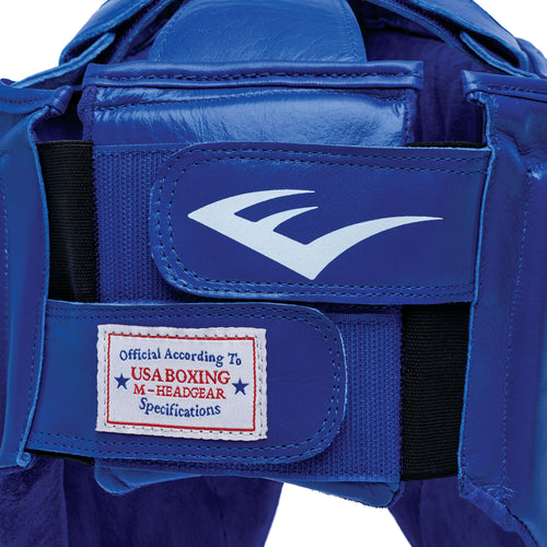 Blue boxing headgear with 'Everlast' branding on a white background