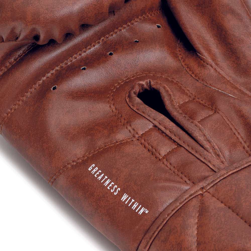 Brown classic boxing gloves with 'Everlast' 