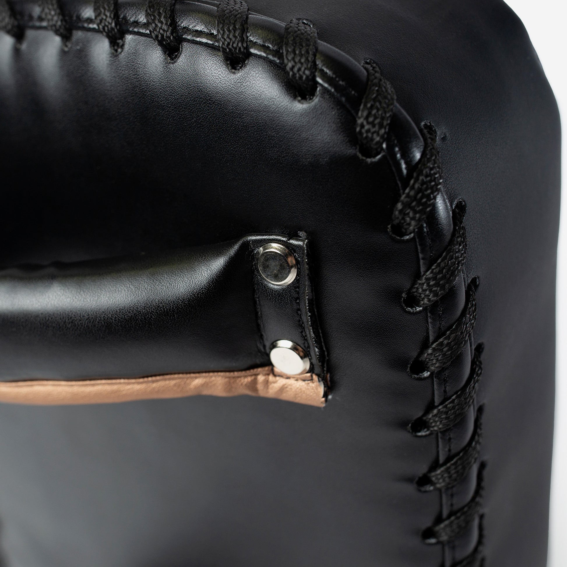 Black Titan Thai Pad BLK (Single)