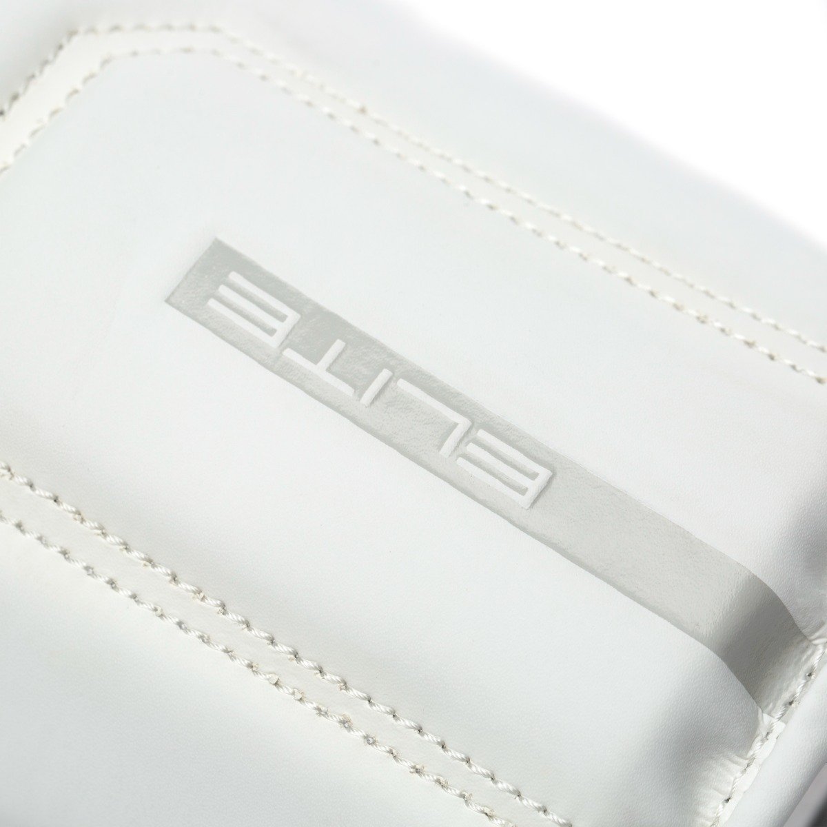 Elite 2 Laced Pro Boxing Gloves - Everlast